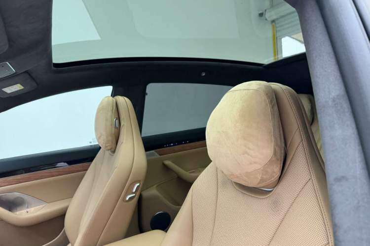 Used Hima Luxeed R7 2025 Range-Extended Version 251 km Max Headliner