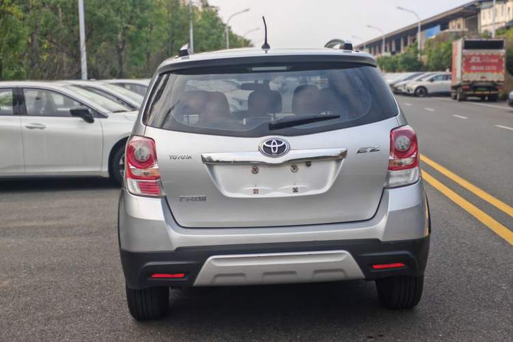 Used Toyota Verso 2015 180E CVT Crossover Edition
