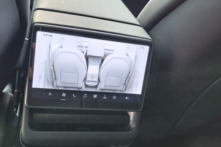 Used Tesla Model Y 2025 Rear-Wheel-Drive Version
