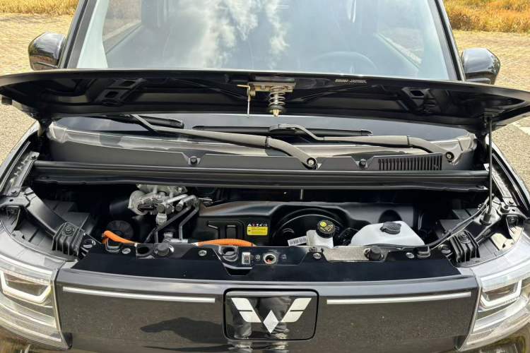 Used Wuling Hongguang MINIEV 2022 GAMEBOY 300km Enthusiast Model with Lithium Iron Phosphate Interior 9