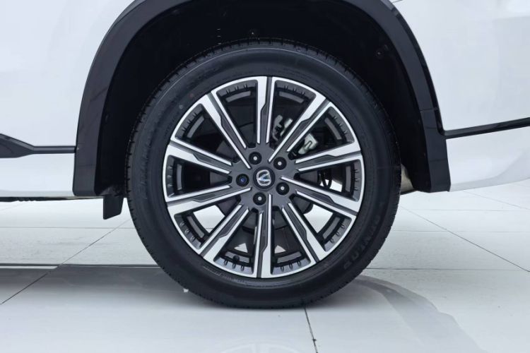 Used Changan CS75 PLUS 2024 3rd Generation Champion Edition 2.0T Intelligent Drive Performance Model
