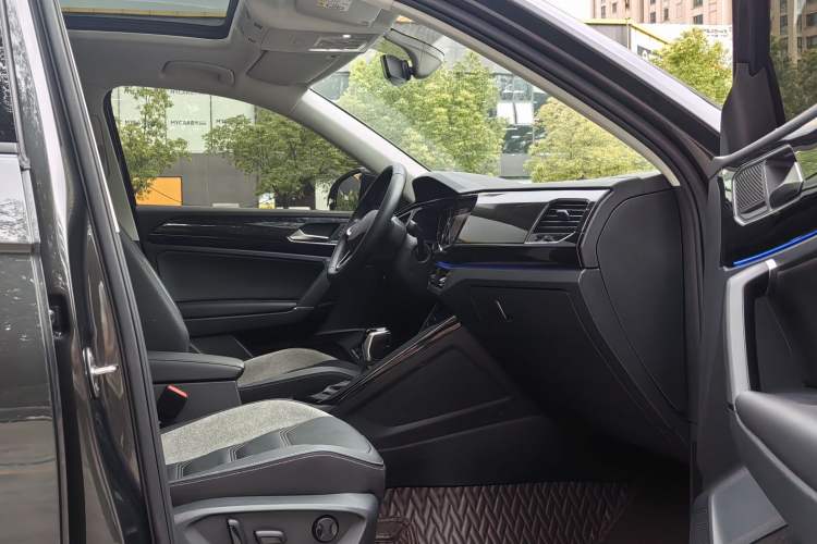 Used Volkswagen Tayron GTE Plug-in Hybrid 2022 1.4T Luxury Edition
