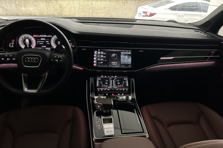 Used Audi Q7 2023 55 TFSI quattro S line Sport Edition Interior 1