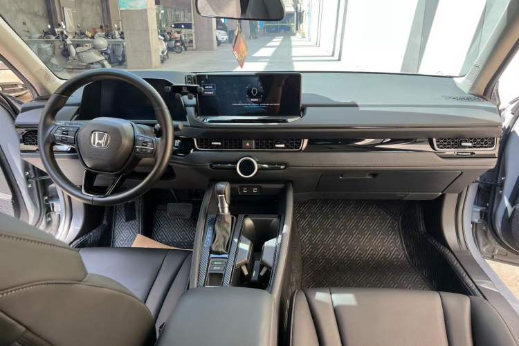 Used Honda Inspire 2023 260TURBO Deluxe Edition
