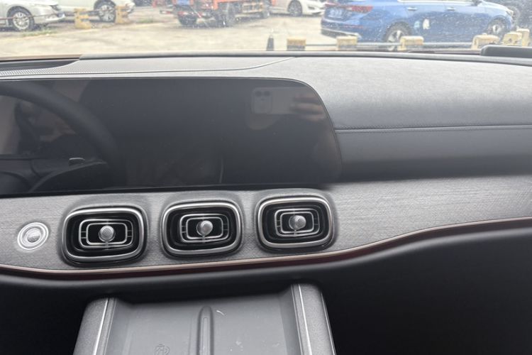 Used Chery Tiggo 9 2023 2.0T Dual-Clutch Two-Wheel Drive Prestige Version 5 Seats
