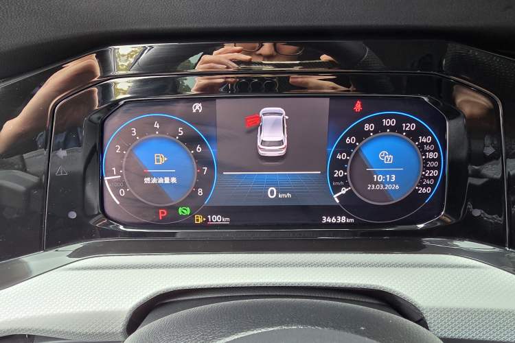 Used Volkswagen Golf 2021 280TSI DSG Pro Odometer Close Up