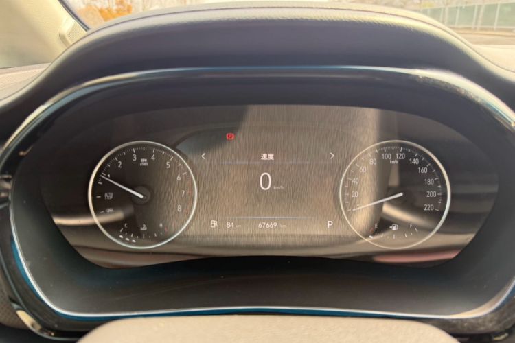 Used Buick GL8 2023 Land Executive Class Comfort Model
