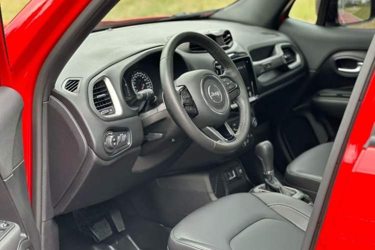 Used Jeep Renegade 2021 220T Automatic 80th Anniversary Edition
