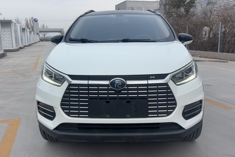 Used BYD Yuan New Energy 2018 EV360 Smart Connected Cool Model
