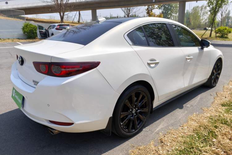 Used Mazda 3 Axela 2021 2.0L Automatic Zhiyao Edition Exterior 7