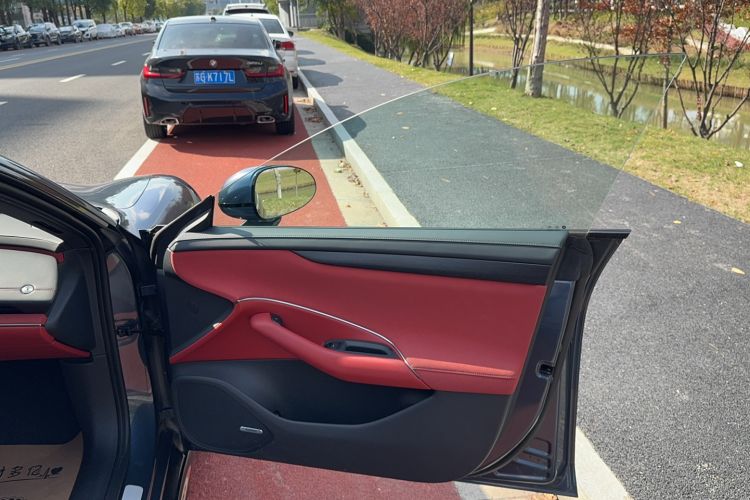 Used Xiaomi Auto SU7 2024 Rear-Drive Ultra-Long Range Advanced Pro-Level Intelligent Driving Version
