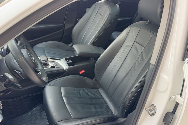 Used Audi A4L 2019 40 TFSI Fashion Version China V
