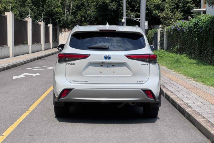 Used Toyota Highlander 2022 Dual-Engine 2.5L Four-Wheel Drive Prestige Version 7 Seats