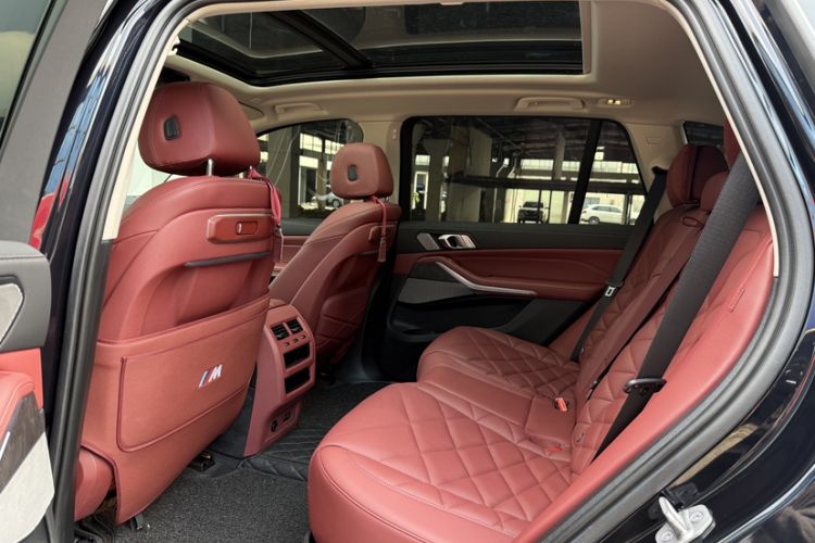 Used BMW X5 2023 xDrive 30Li Luxury M Sport Night Edition Package
