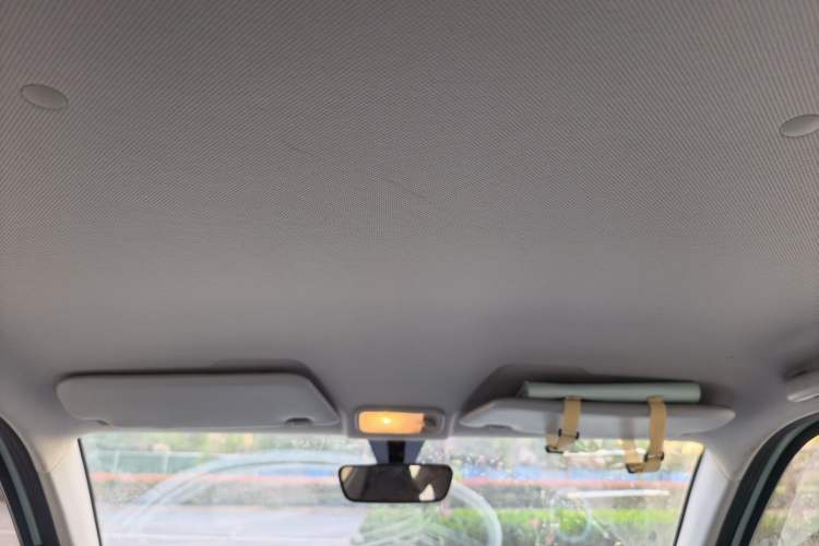 Used Wuling Hongguang MINIEV 2021 Macaron Premium Model – Lithium Iron Phosphate Headliner