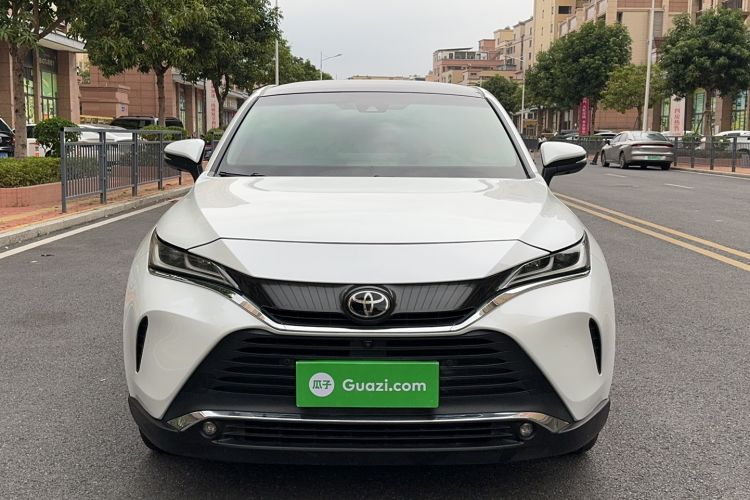 Used Toyota Harrier 2022 2.0L CVT Two-Wheel Drive Deluxe Edition
