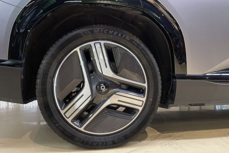 Used Qiyuan E07 2025 All-Electric 4x4 90kWh Ultra High-Performance Edition
