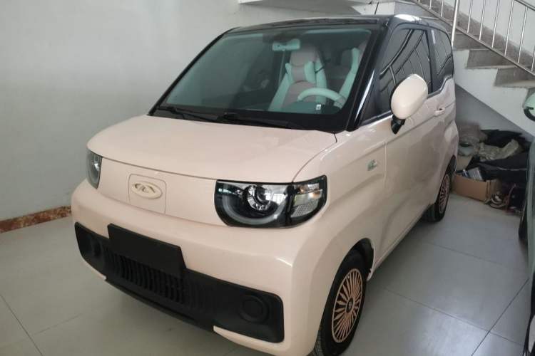 Used Chery New Energy QQ Ice Cream 2022 170km Sundae Phosphate Lithium-Ion