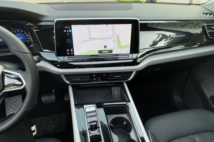 Used Volkswagen Teramont 2023 380TSI Four-Wheel Drive Prestige Flagship Edition Audio And AC Panel