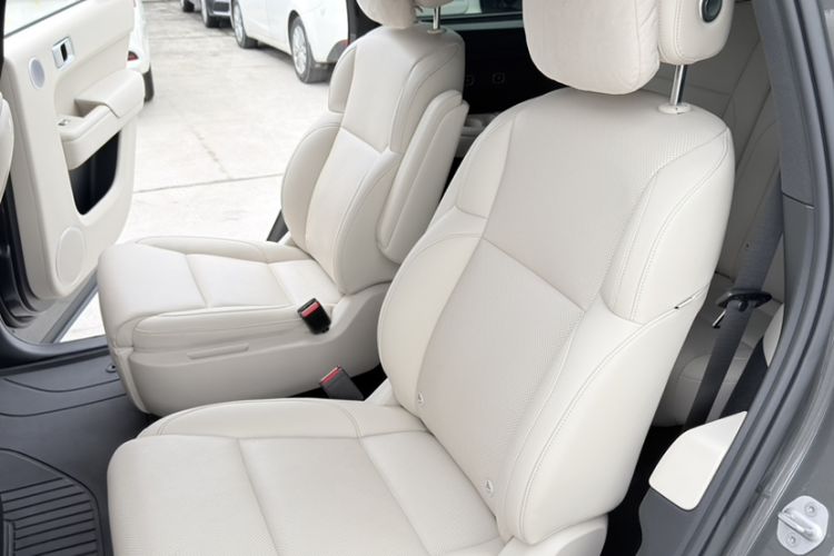 Used Li Auto L9 2022 Max model Interior 1