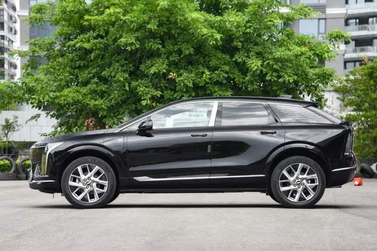 Used Cadillac OPTIQ 2024 Standard Range Version
