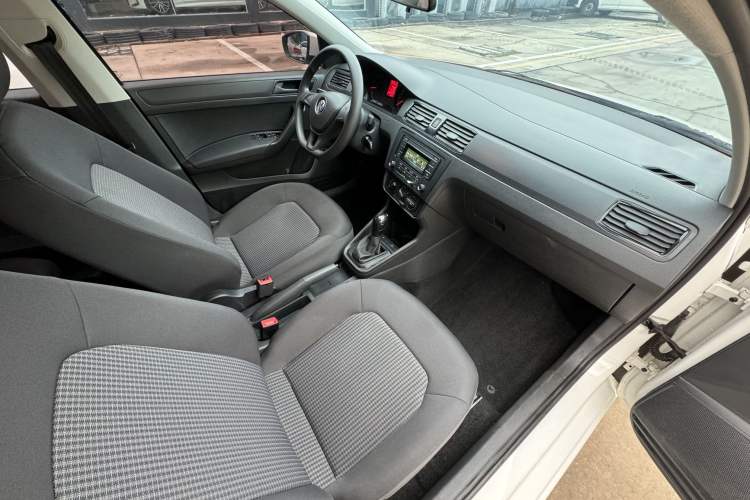 Used Volkswagen Santana 2021 1.5L Automatic Fashion Edition