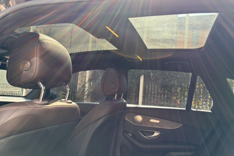 Used Mercedes-Benz GLC 2022 GLC 300 L 4MATIC Dynamic Edition Prestige Model Headliner