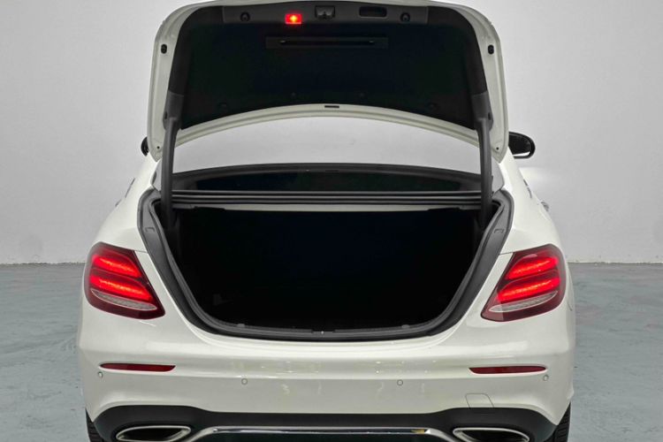 Used Mercedes-Benz E-Class 2016 E 200 L Sport Edition
