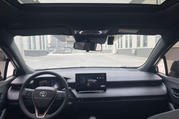 Used Toyota Corolla Cross 2026 Model 2.0L Elite Edition