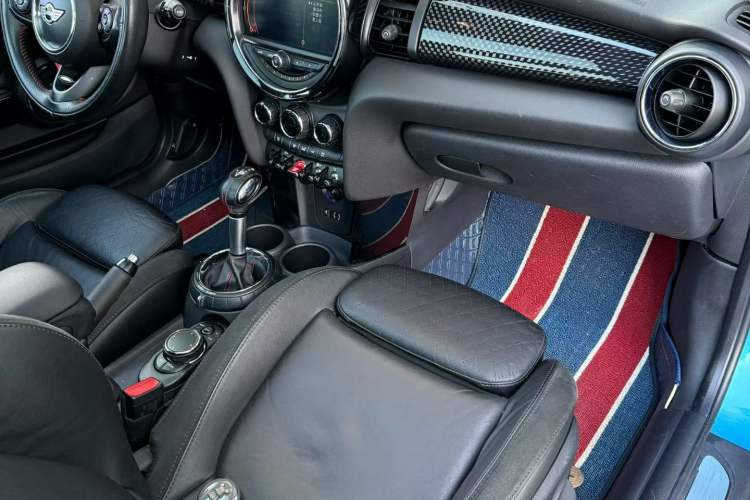 Used MINI 2016 2.0T COOPER S Pioneer Edition Exterior 3