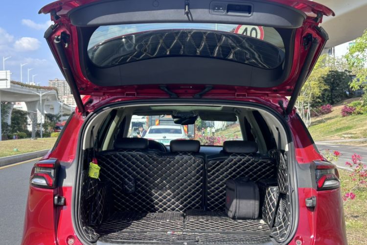 Used BYD Tang New Energy 2018 DM 2.0T All-Wheel Drive Smart Connectivity Luxury Model 7 Seats China V Emission Standard