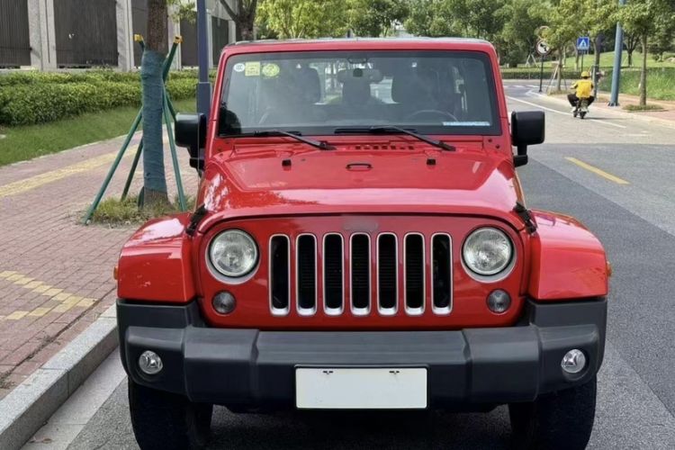 Used Jeep Wrangler 2017 3.0L Sahara Four-Door Comfort Edition
