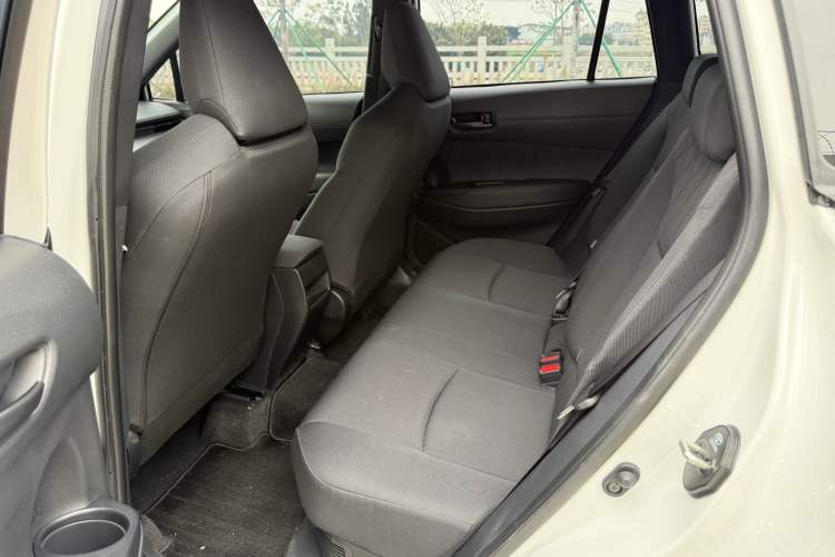 Used Toyota Corolla Cross 2026 Model 2.0L Smart Electric Hybrid Dual-Engine Pioneer Edition