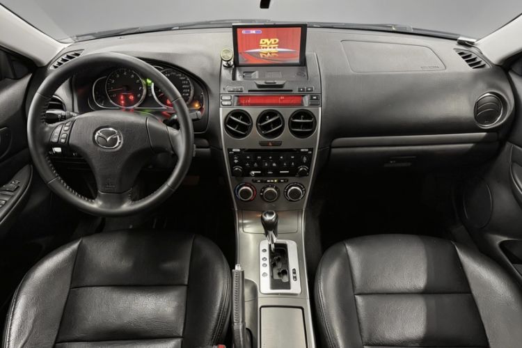 Used Mazda 6 2014 2.0L Automatic Classic Version
