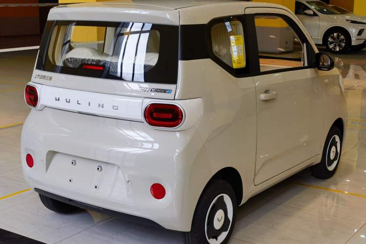 Used Wuling Hongguang MINIEV 2024 3rd Generation 215km Youth Edition