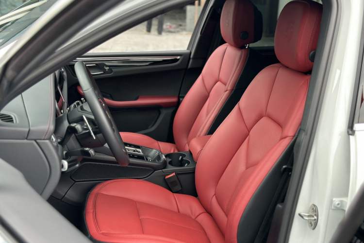 Used Porsche Macan 2022 Macan S 2.9T