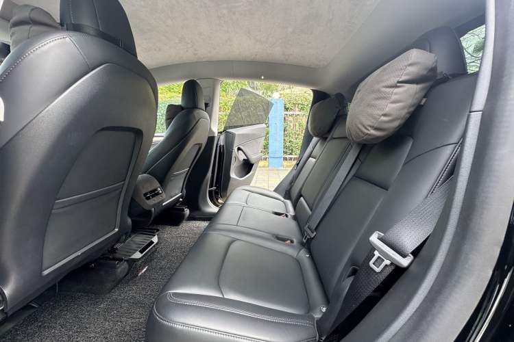 Used Tesla Model Y 2021 Standard Range Rear-Wheel Drive Version