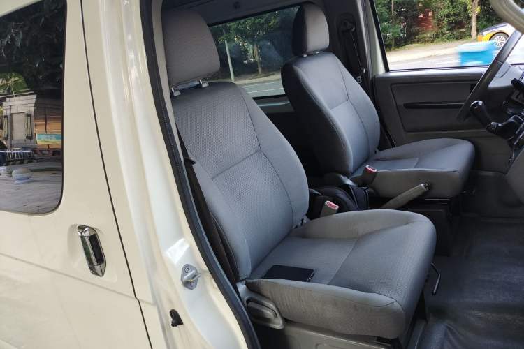 Used King Long Kairui Haoke 2018 2.2L M1 Standard Version V22
