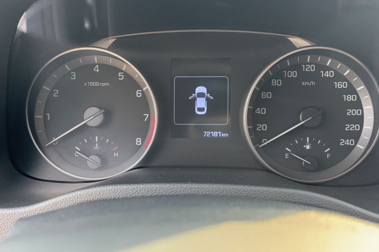 Used Hyundai Elantra (6th Generation / Lingdong) 2016 1.6L Automatic ZhiXuan – Elite Version Odometer Close Up