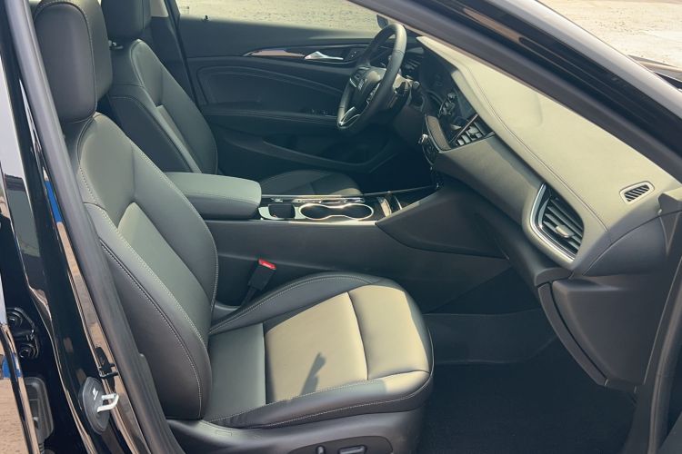 Used Buick Regal 2024 Revised 25T Ultra-Comfort Edition