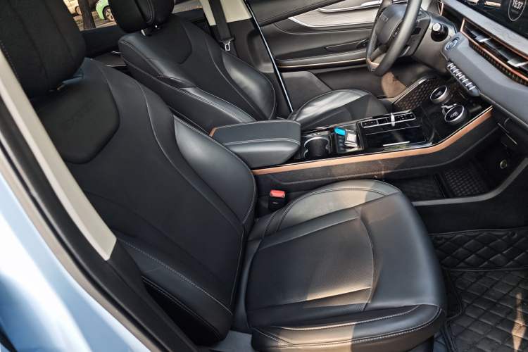 Used EXEED Zhuifeng C-DM 2022 1.5 TCI-DHT 105 km "Chengfeng Qi" Edition