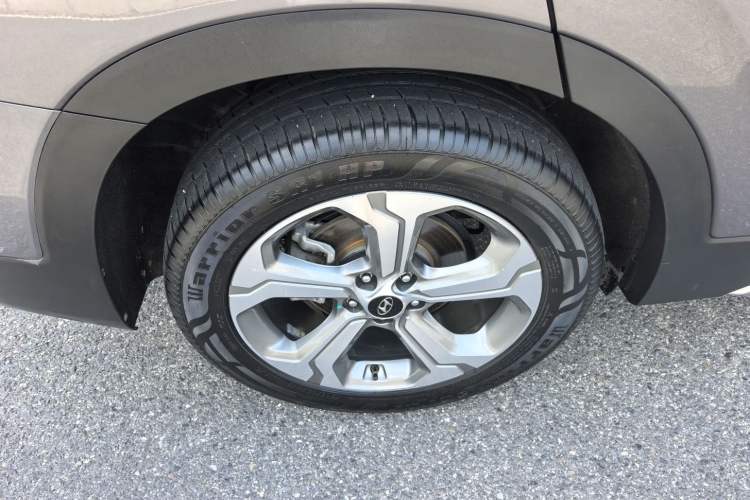 Used Hyundai Santa Fe 2019 380 TGDi DLX Automatic Two-Wheel Drive Prestige Plus Version China VI Standard
