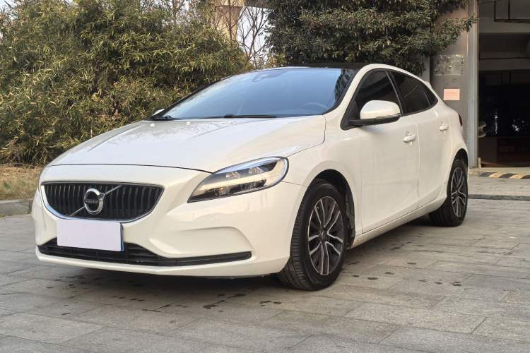 Used Volvo V40 2017 T3 Zhiyi Edition