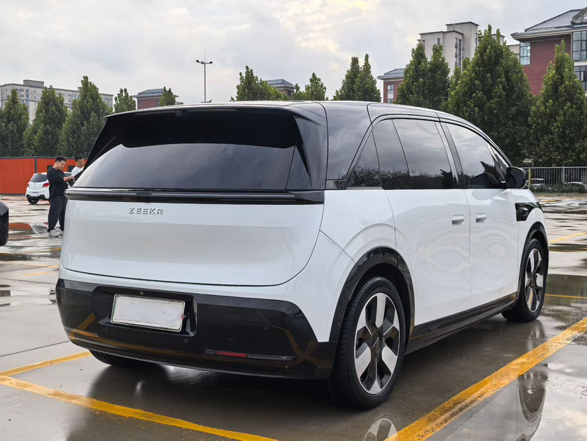 Zeekr MIX 2025 Long-Range Intelligent Driving Edition — снимка 14