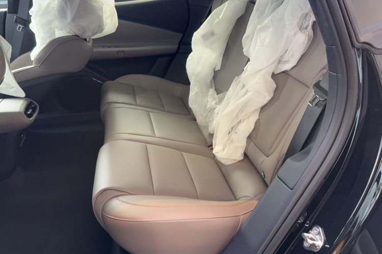 Used Lynk & Co Z10 2025 95 kWh 766 km Range Rear-Wheel Drive Max Interior 1