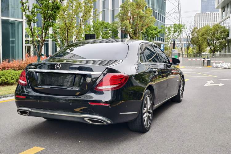 Used Mercedes-Benz E-Class 2018 Facelifted E 300 L Stylish Version Exterior 6