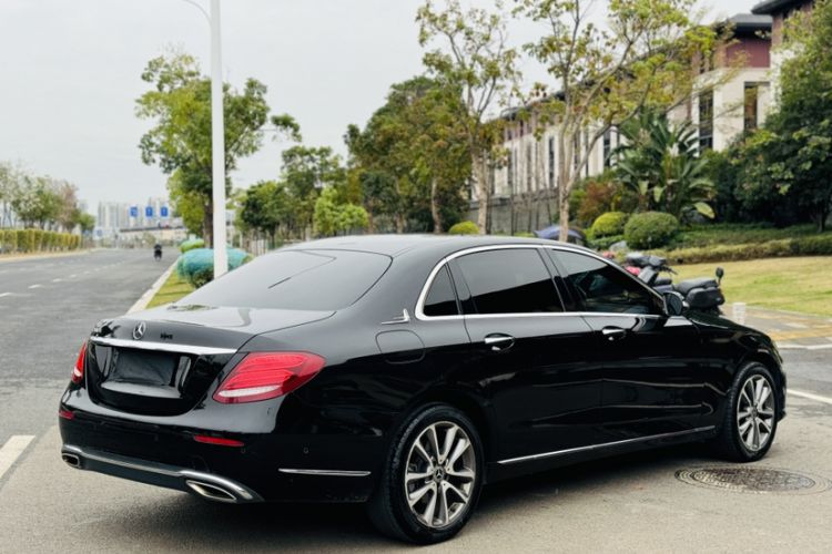 Used Mercedes-Benz E-Class 2018 Facelift E 200 L Exterior 9