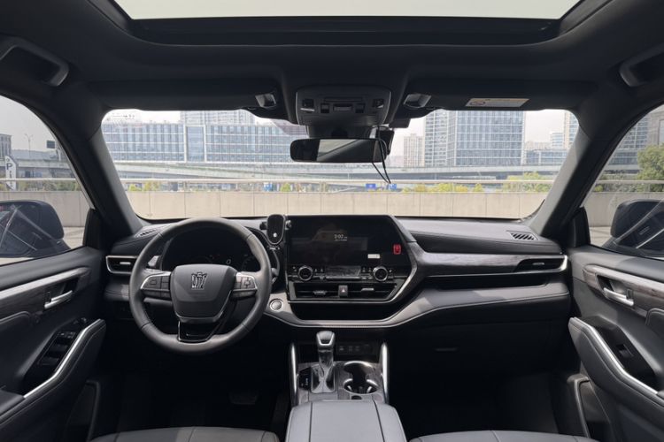 Used Toyota Crown Kluger 2024 2.5L HEV Two-Wheel Drive Luxury Edition Interior 1