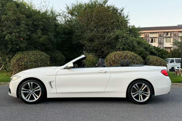 Used BMW 4 Series 2014 420i Convertible Sports Design Package Exterior 2