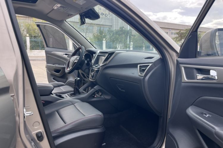 Used Changan CS75 2016 1.5T Manual FENGSHANG Model
